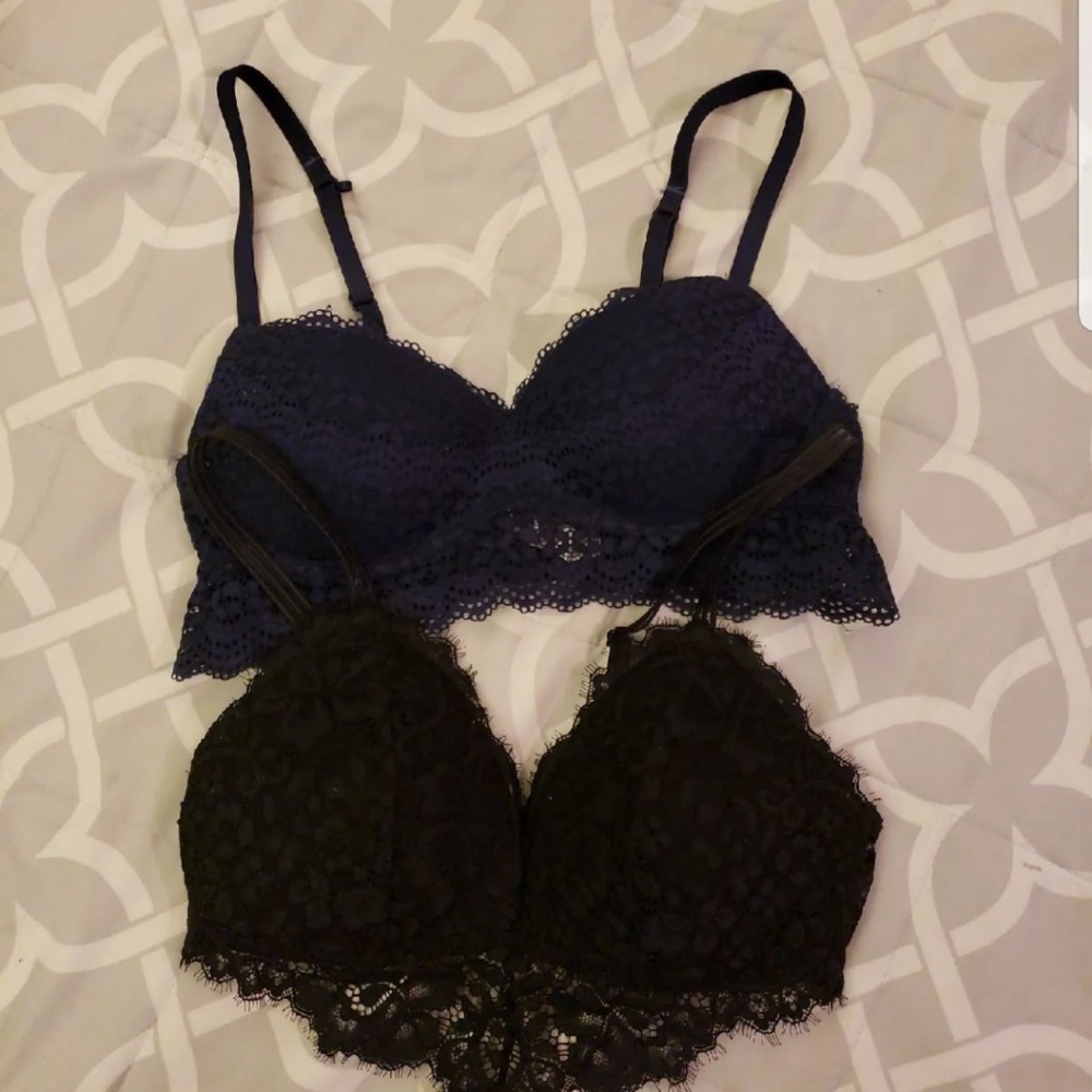 2 Bralettes